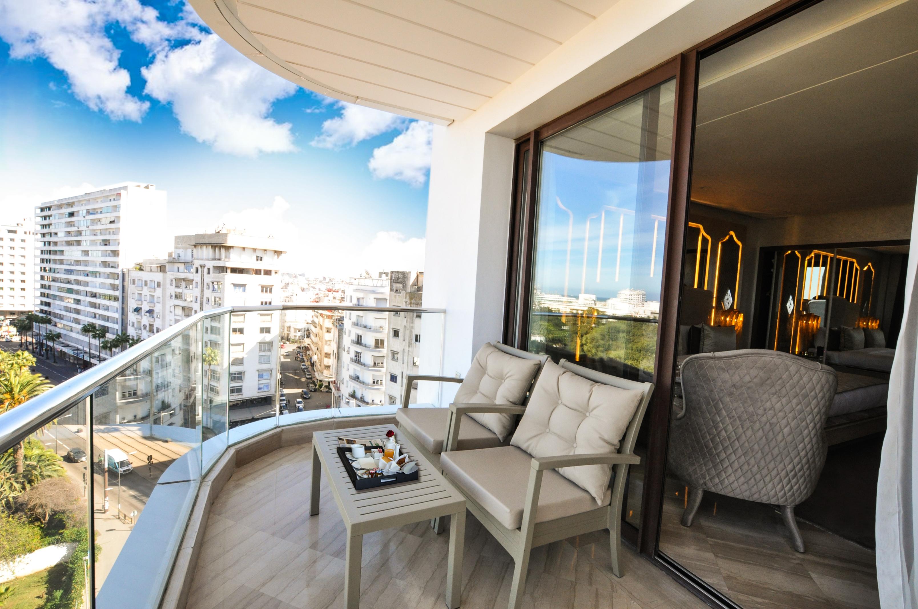 Suite Hotel Casa Diamond Casablanca Exterior photo Balcony of a suite at the Four Seasons Hotel